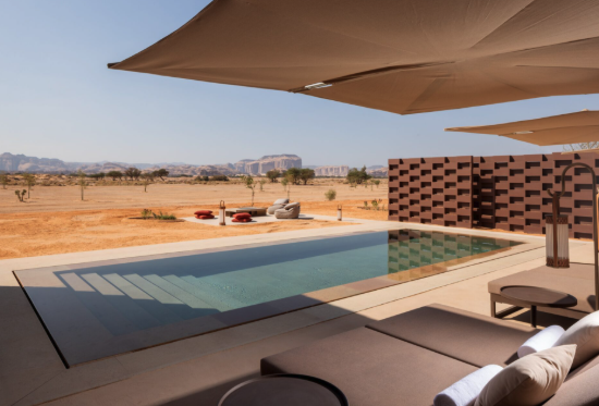 dubai swimming pool 