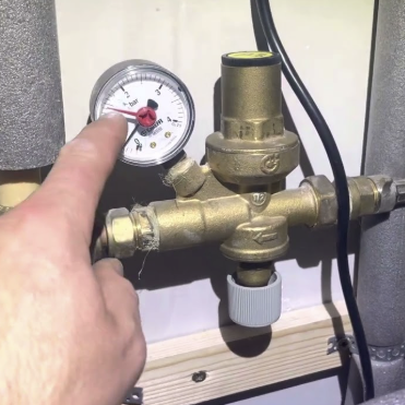 Checking the water pressure